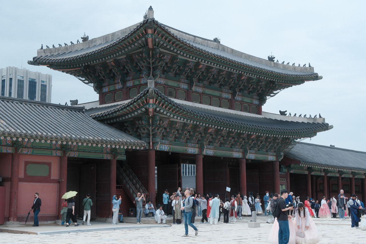 Gyeongbokgung Palace in Seoul: South Korea food allergy travel hub